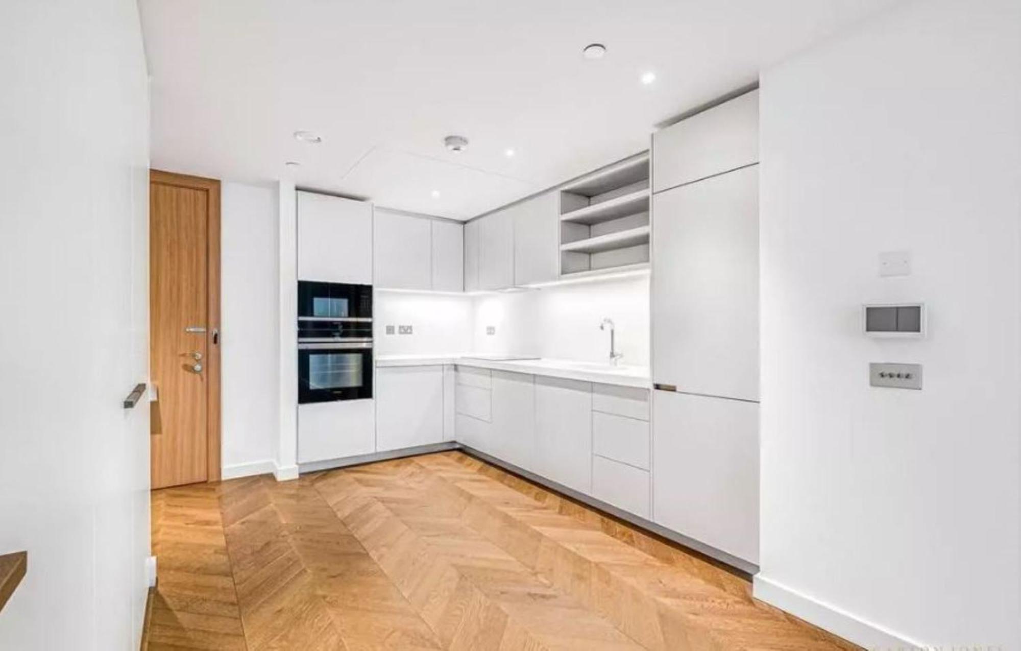 Battersea 2 Bed Riverside Londra