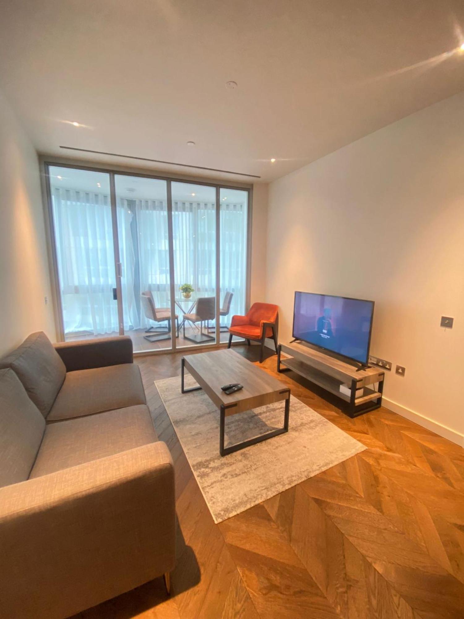 Appartamento Battersea 2 Bed Riverside Londra